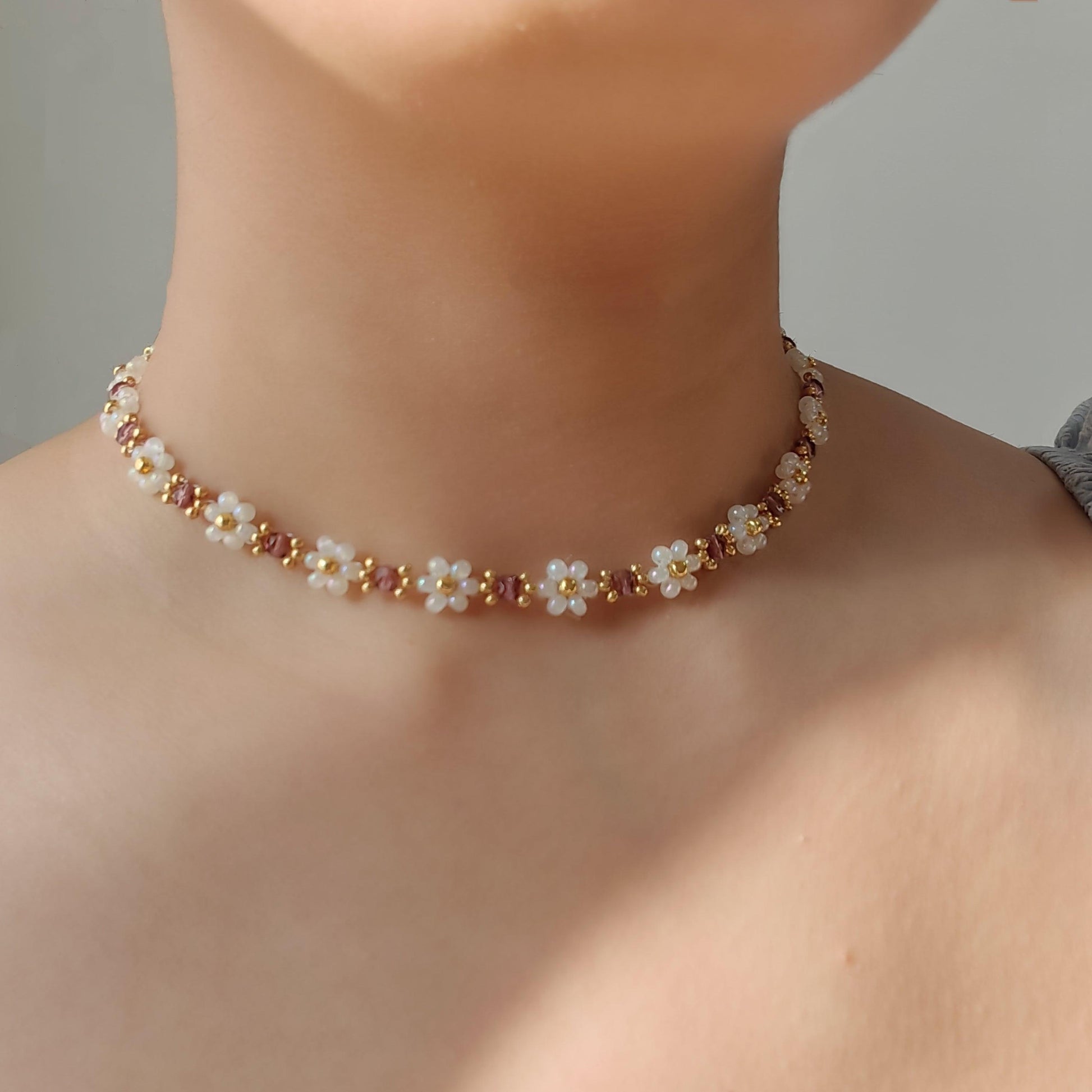 bead-handmade-necklace-with-purple-crystals