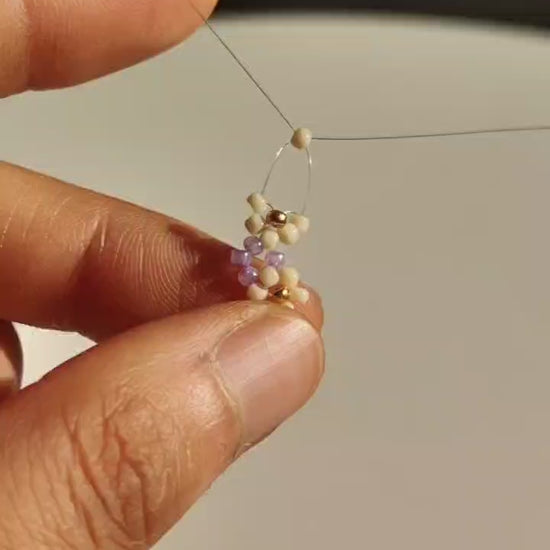 women-handmade-earring-flower