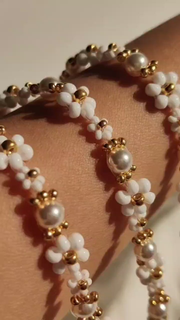 white-beads-handmade-necklace-with-pearls